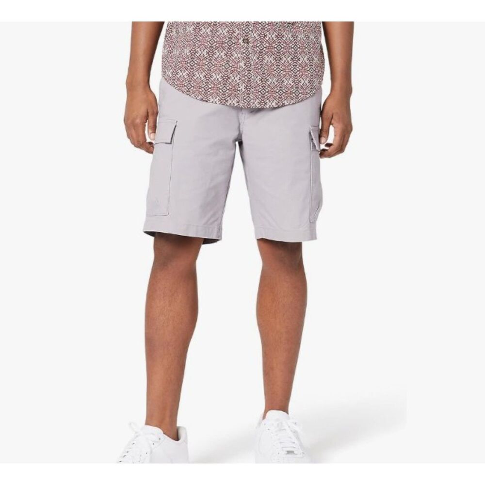 NEW Dockers Tech Cargo Shorts Mens Size 30 Gray Smart 360 Stretch New with Tags
